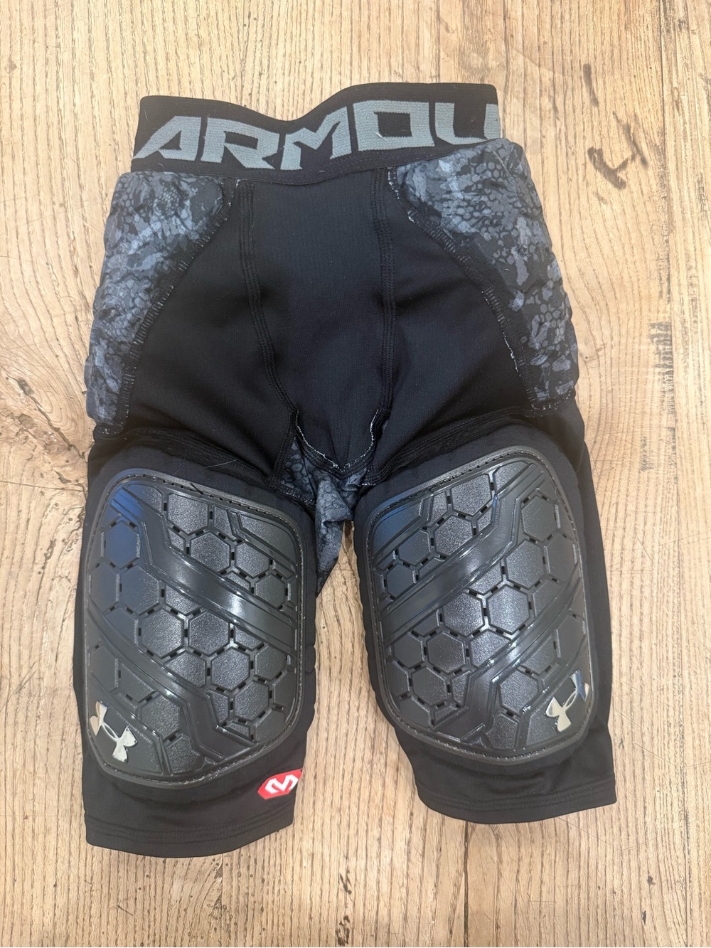 Under Armour Youth Gameday Armour Pro 5-Pad Football Girdle